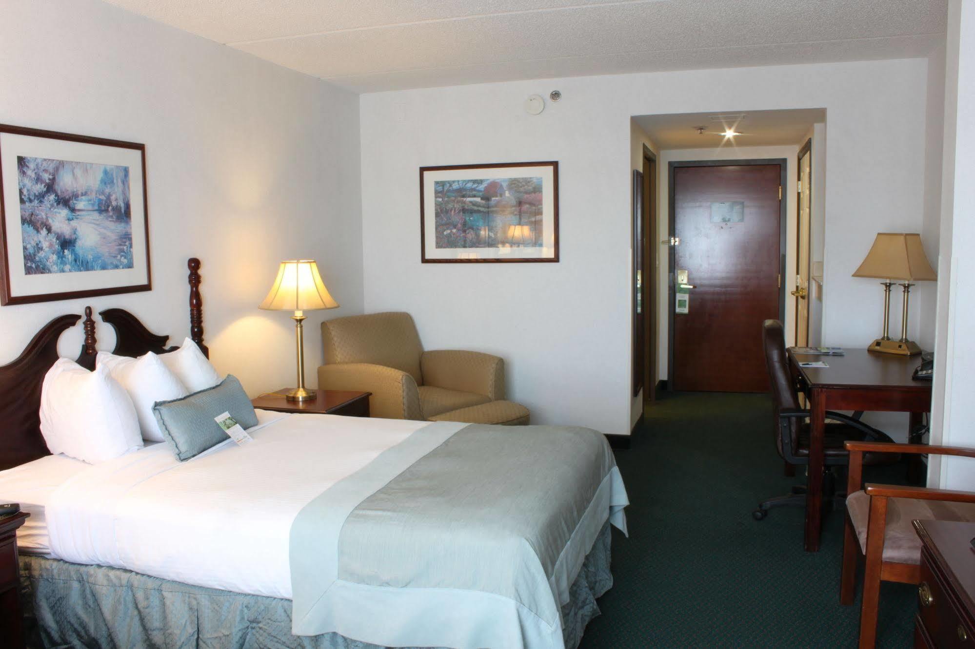 Hotel Wingate By Wyndham Atlanta-Duluth Esterno foto